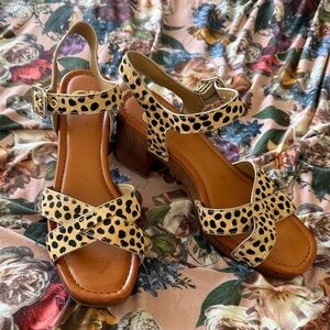 Gianni Bini Leopard Print Block Heel Sandals - Tan/Black
